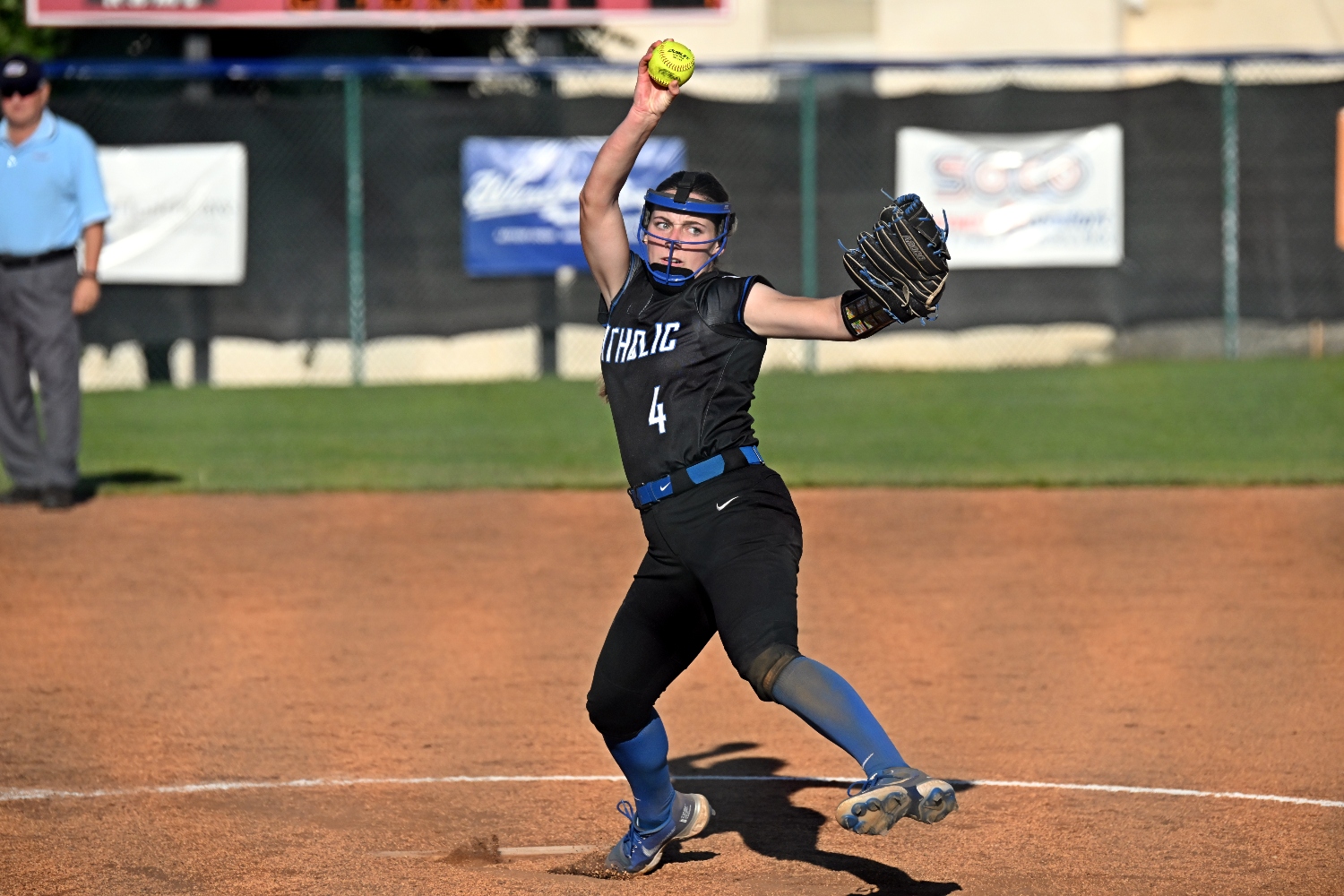 Abby_Hammond_Lexington_Catholic_black_pitching