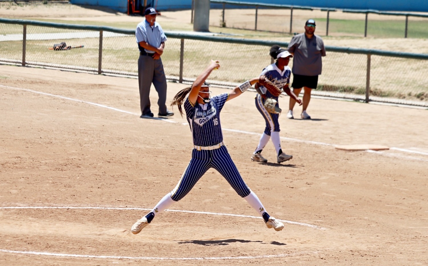 Tara_Tarnowski_Impact_Gold_Jazz_pitching