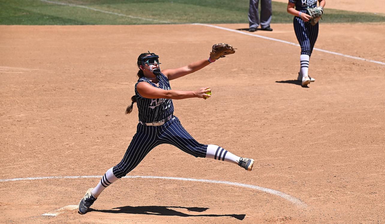 Alivia Ramon pitching