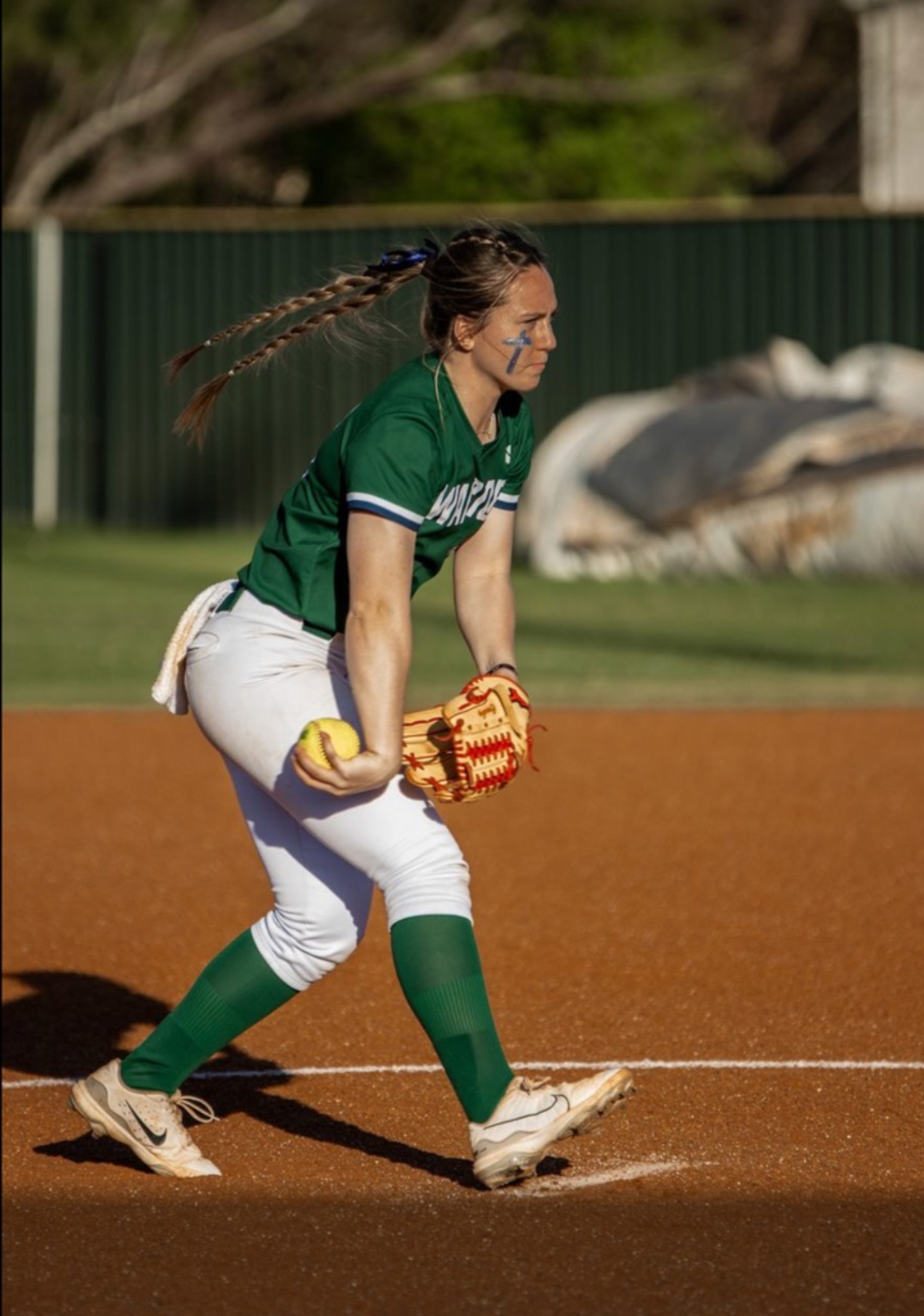 Keira_Crosby_The_Woodlands_Christian_pitching