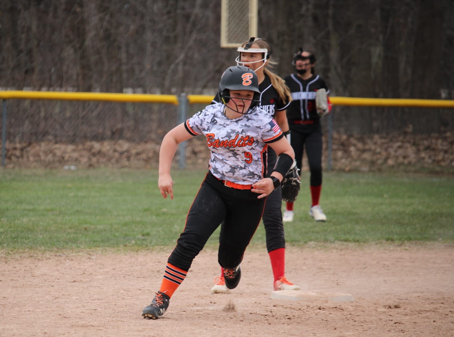 Hali_Mae_Fenstemaker_Bandits_run