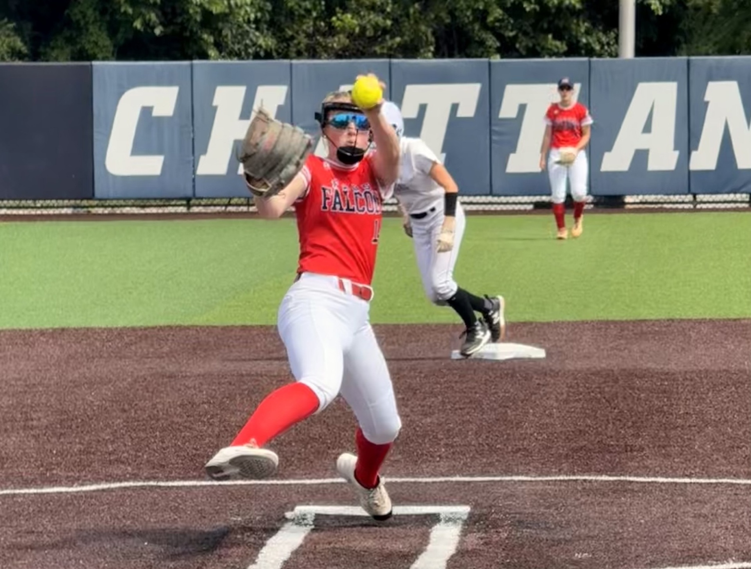 Raleigh_Mizer_Frost_Falcons_pitcher