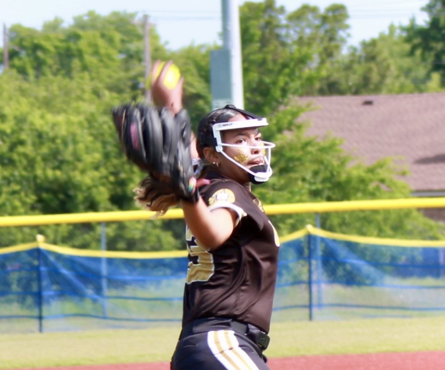 Sanieya_Boog_Jackson_Nombers_Gold_National_pitching