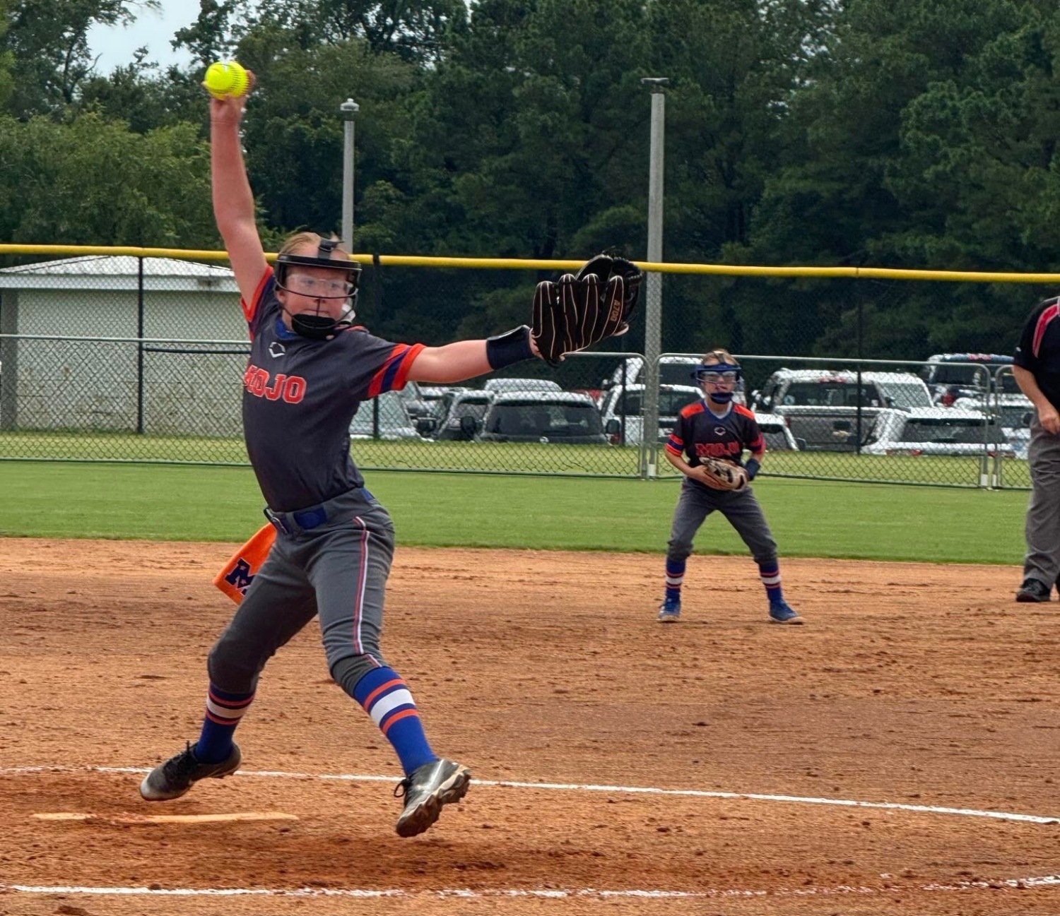 Ella_Harris_TN_Mojo_2014_Edwards_pitch