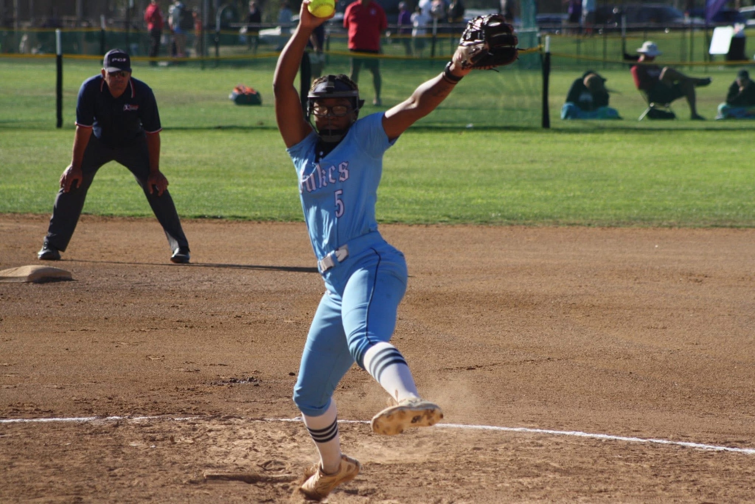 Jordynn_Parnell_Lady_Dukes_pitching_ront