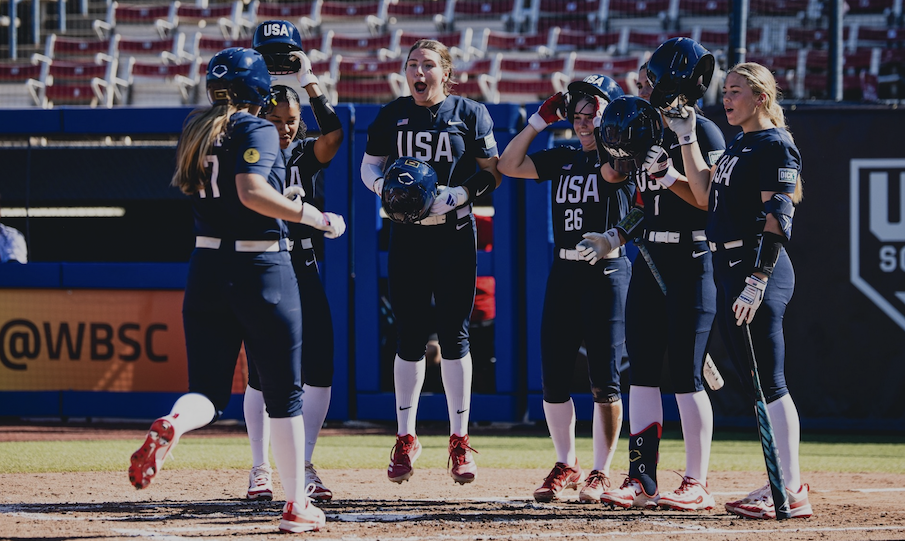 Brooklyn Paratore hit a first inning grand slam to help Team USA beat China 6-0. Photo by WBSC