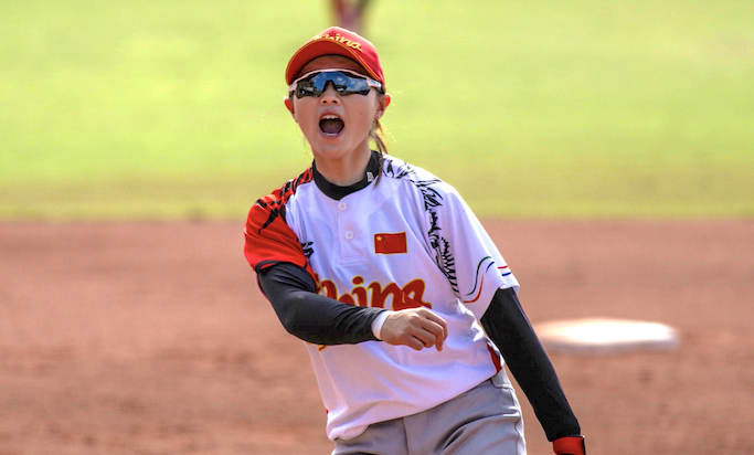 Menghaun Zhou pitched a complete game shutout for China and allowed only one hit in the 10-0 win over Canda
