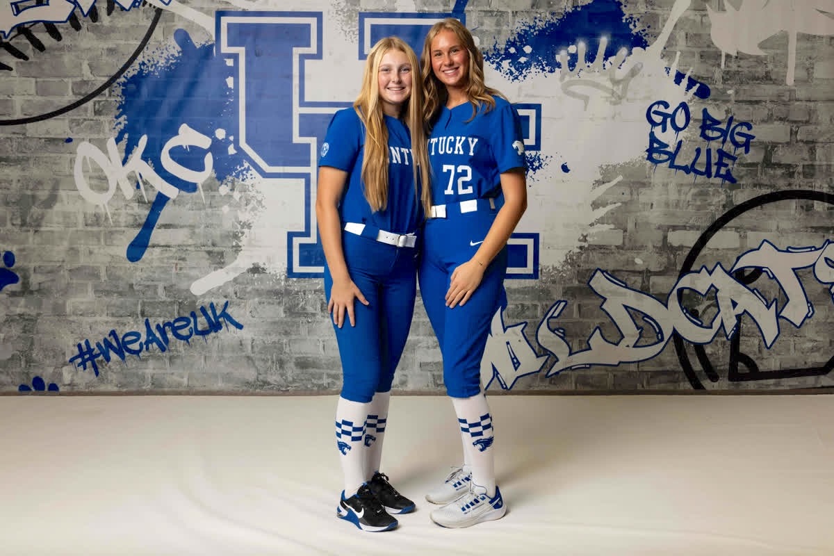 Tori Hahn (left) and Courtney Norwood on their official visit to Kentucky last weekend