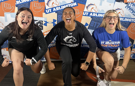 Kinsey Komara and her fellow recruits are fired up to be on their campus visit to UT Arlington!!