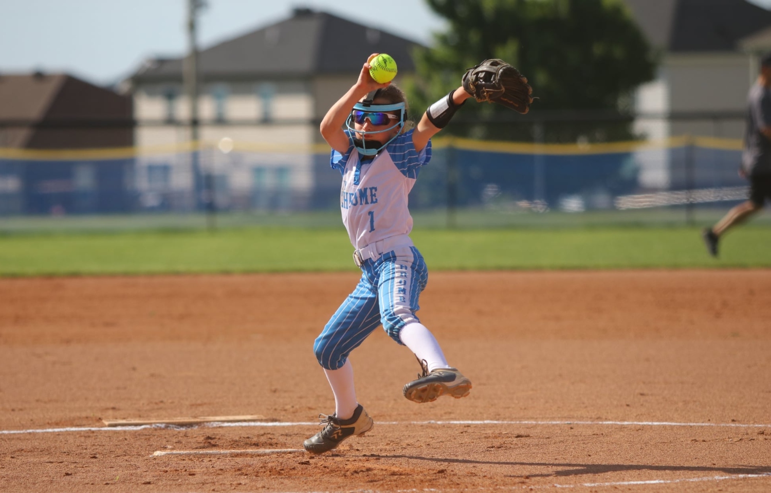 Sully_Young_Kentucky_Chrome_pitching