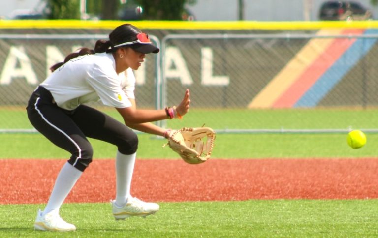 Haley Maldonado makeing a play in the infield for her Firecrackers Select RTY 2028 team