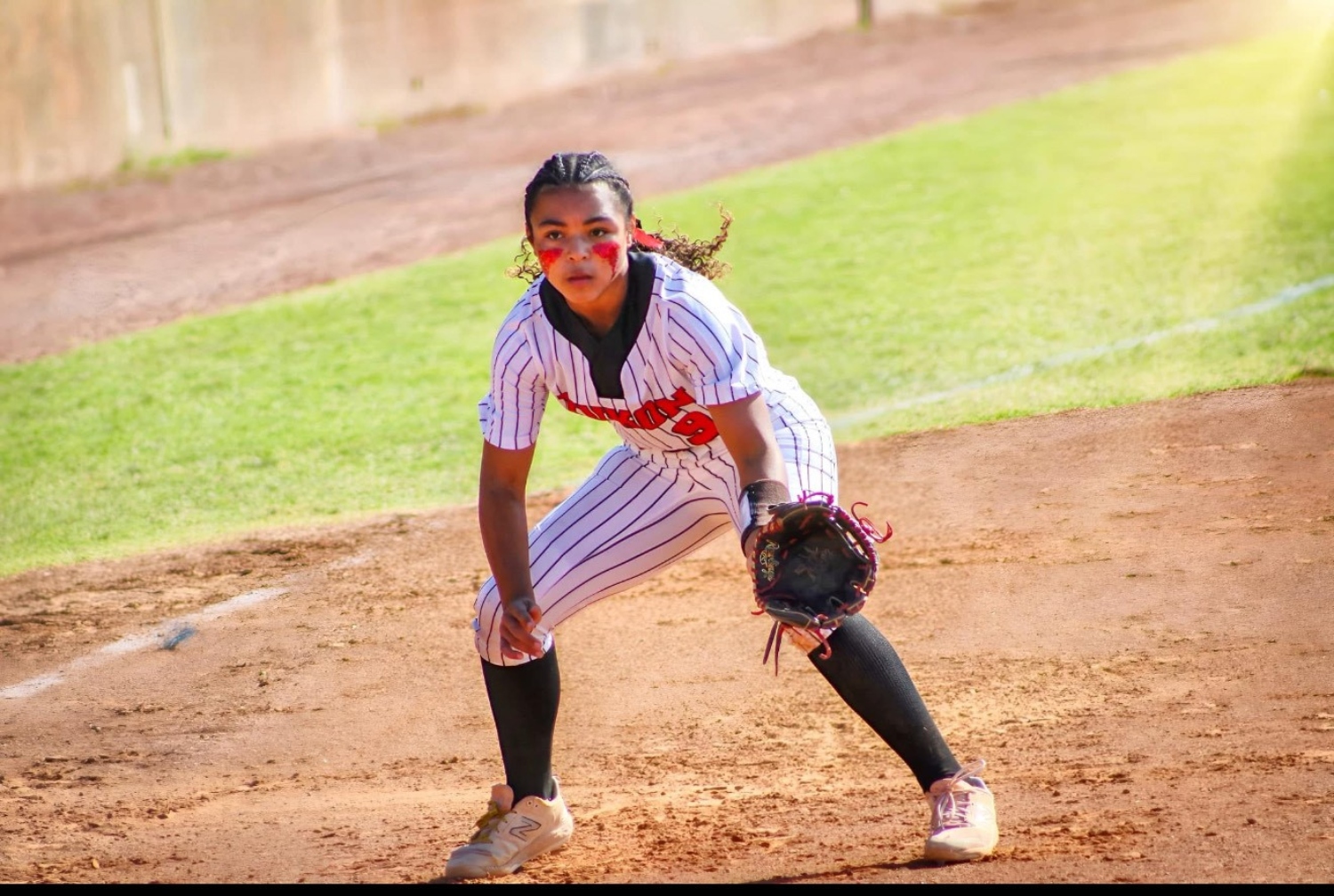 Aiyani_Mitchell_Yukon_fielding