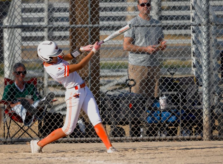 Kenzie_Barrington_ai_Bandits_Breer_bat (1)