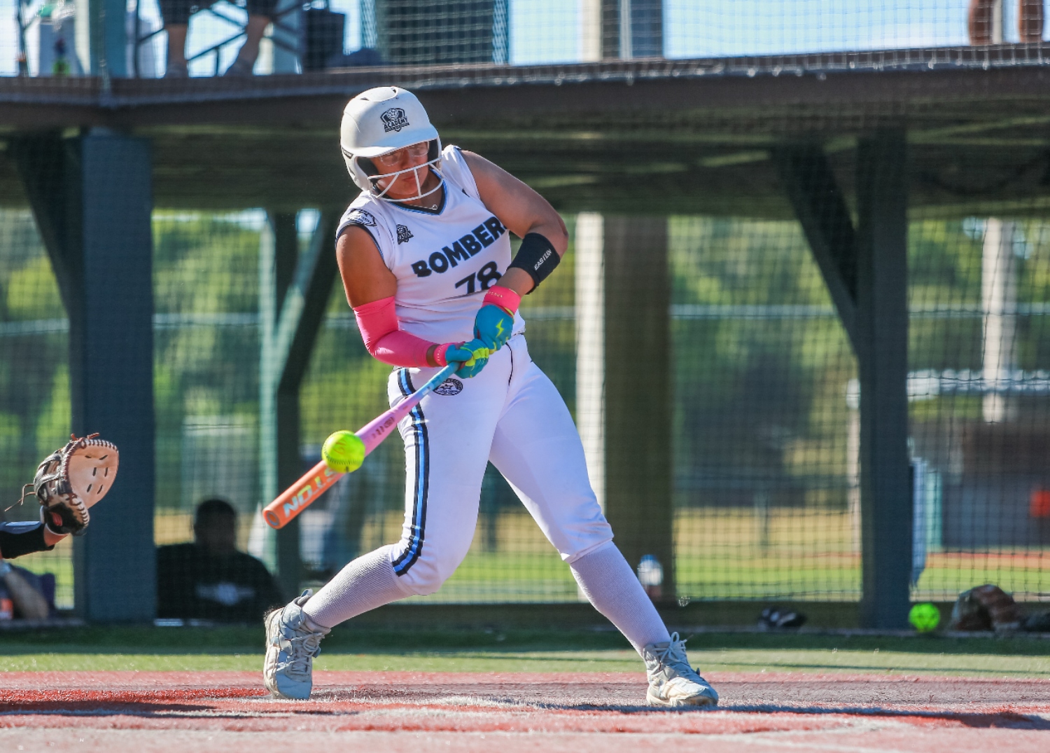 Lilibeth_Cisneros_Bombers_bat