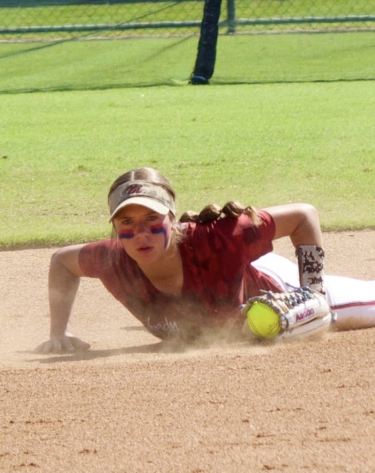 Trinidey_Fuss_Lady_Magic_dive