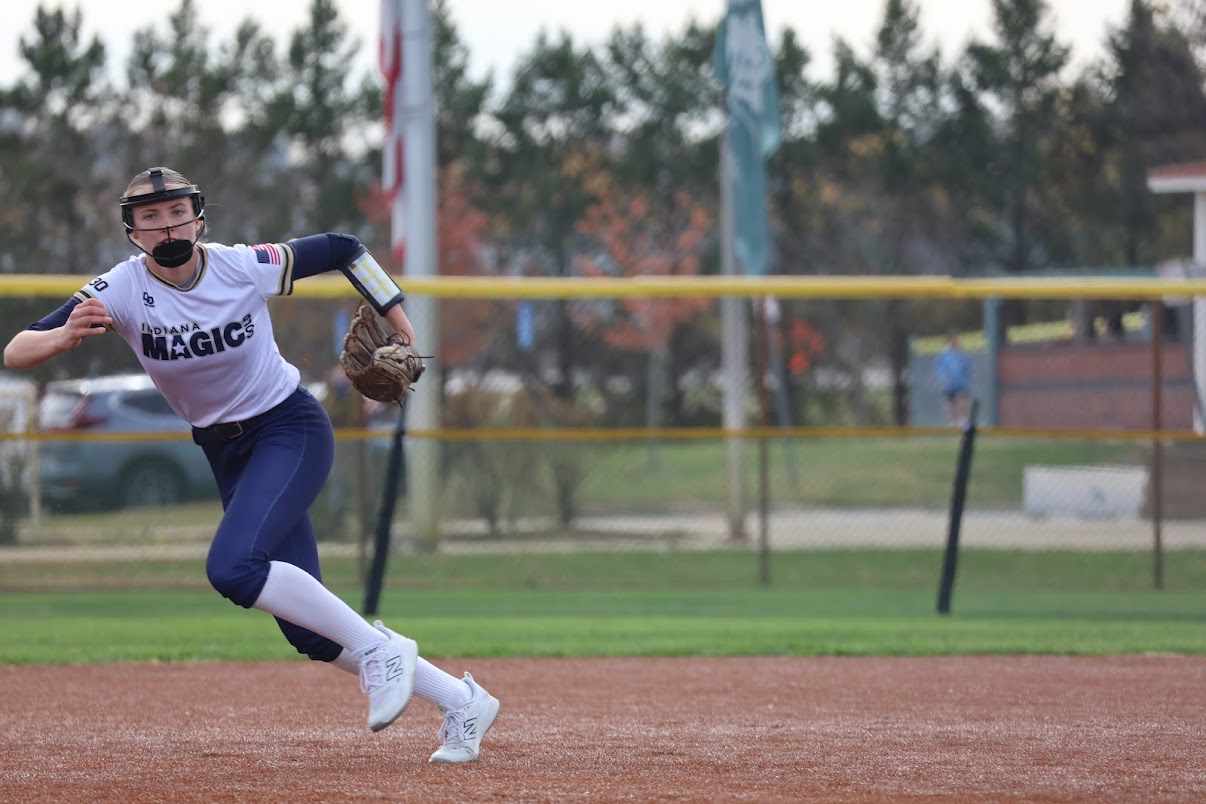 Cadence Jansen, Top 10 infielder in the Class of 2030, covers the infield for her Indiana Magic team.