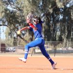 Leah_Mendivil_CA_AZ_pitching