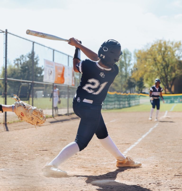 Nia_Melendez_USA_Athletics_swing (1)