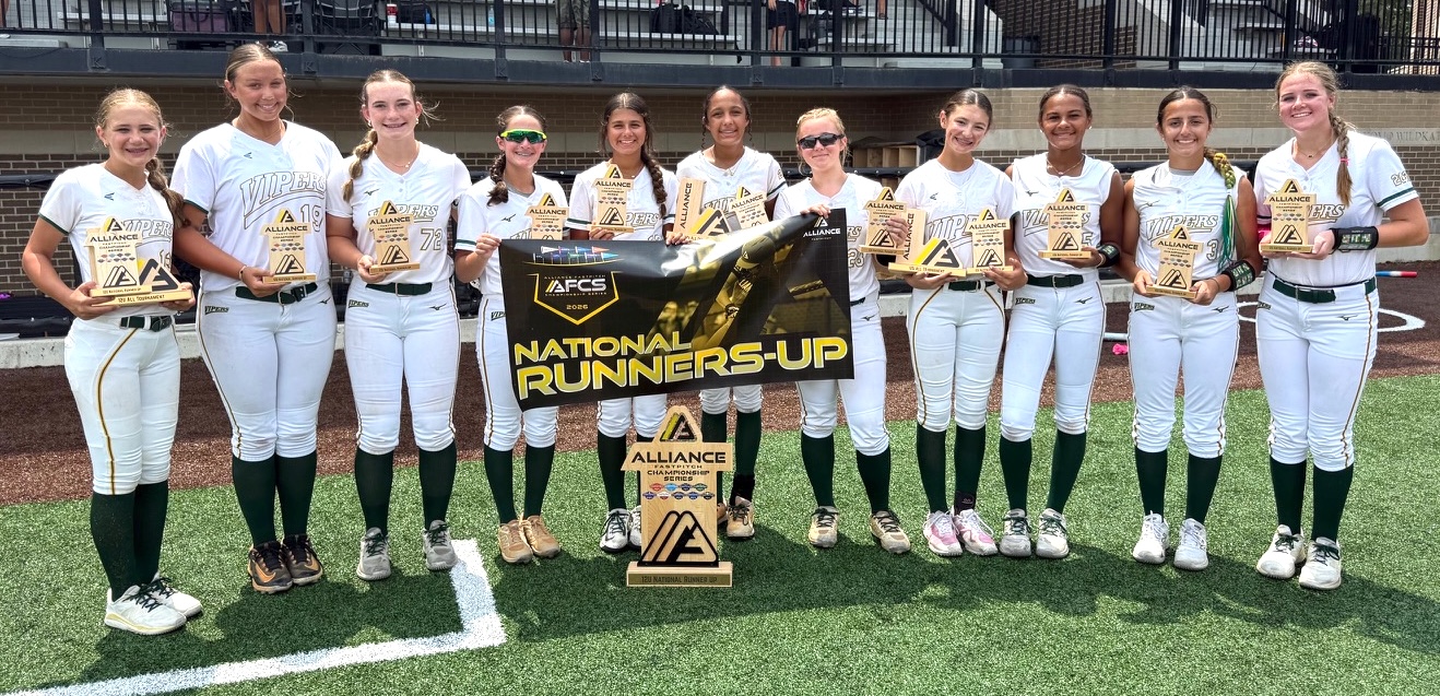 The Vipers – Kotula team after the game with their runners-up banner and trophies