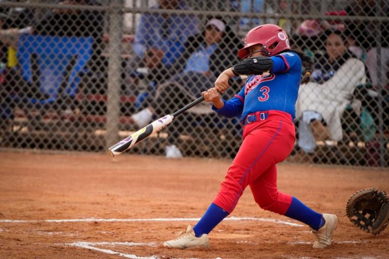 Jalene_Enriquez_Corona_Angels_swing