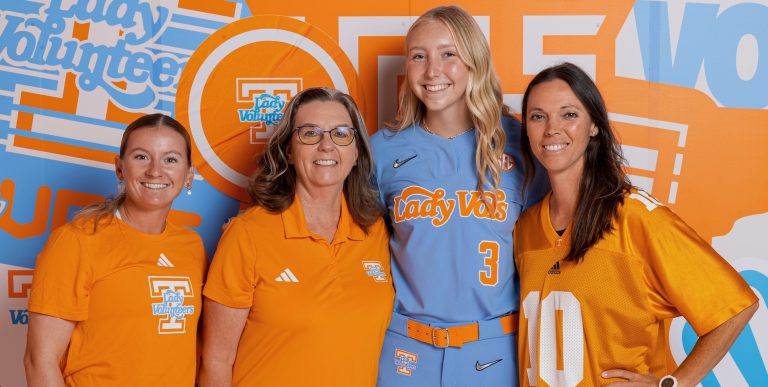 Reagan Eldred, the No. 1-ranked player in the Line Drive Media 2028 HOT 100, committed on her campus visit to Tennessee today. Here, she is pictured with the Vols coacing staff